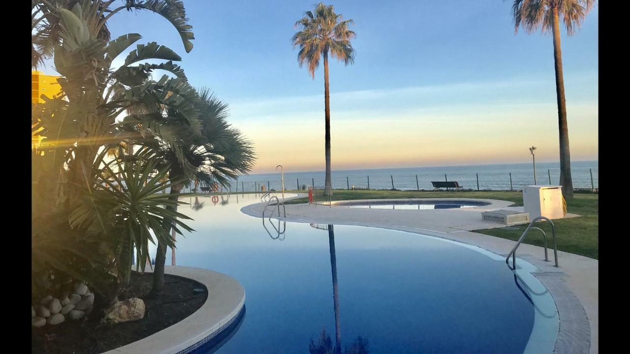 Mi Capricho 9C Beachfront- Apartment With Sea View - Costa Del Sol 卡拉德米哈斯 外观 照片